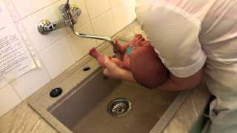 Гигиена новорожденных девочек