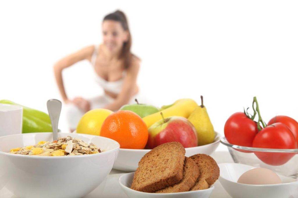 Какие витамины нужно принимать перед эко женщине и мужчине: суточные нормы, содержание в продуктах