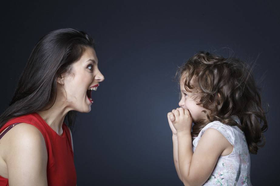 Как перестать кричать на ребёнка