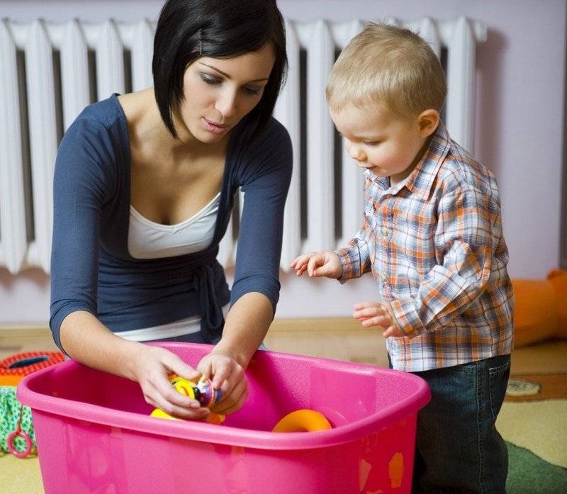 Что делать, если ребенок не хочет убирать игрушки