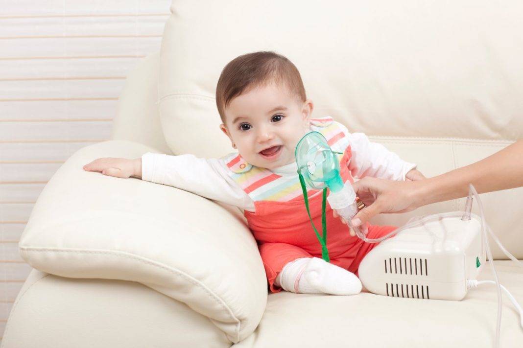 Физраствор при насморке у детей: лечение натрием хлоридом новорожденных и грудничков, сколько капать в нос