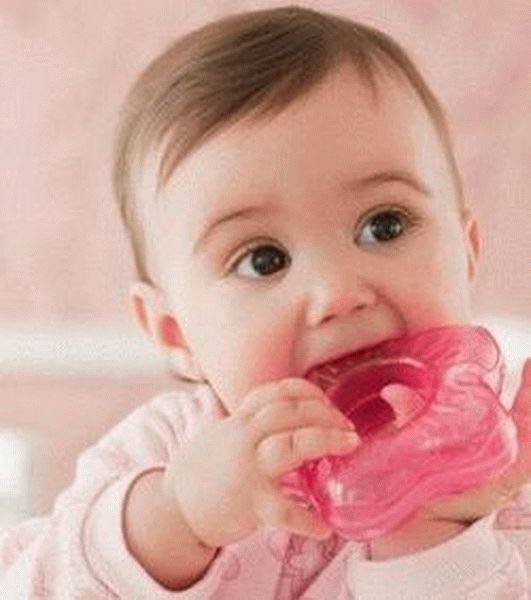 Когда и как чистить зубы грудному ребенку - средства по уходу за полостью рта у грудничка