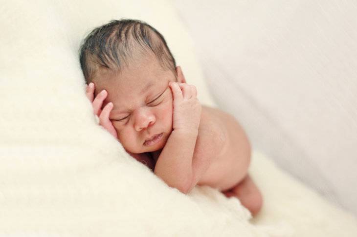 Плохо спит, много ест и наоборот: вся правда о «режиме» ребенка первого полугодия жизни