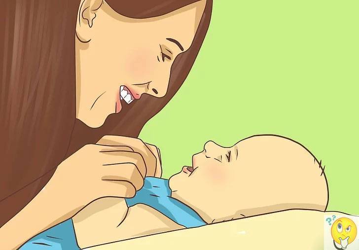 Нужно ли будить новорожденного для кормления?