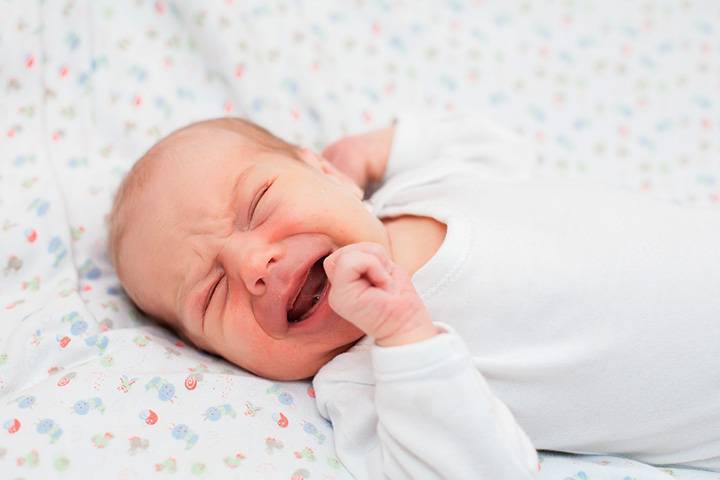 Проблемы с дневным сном: почему месячный ребенок не спит целый день