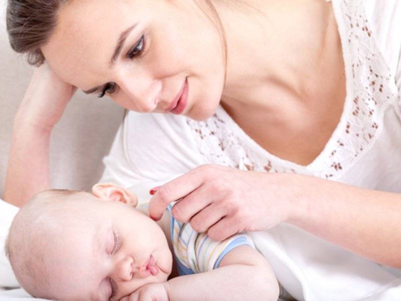 Как отучить малыша от укачивания перед сном