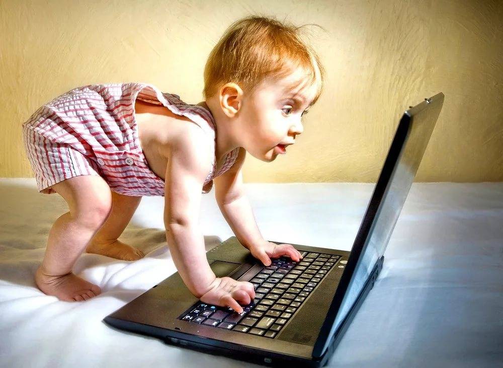 Сколько времени можно сидеть за компьютером детям?