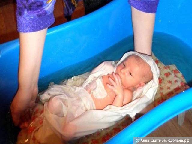 Как делать ванны с чередой детям