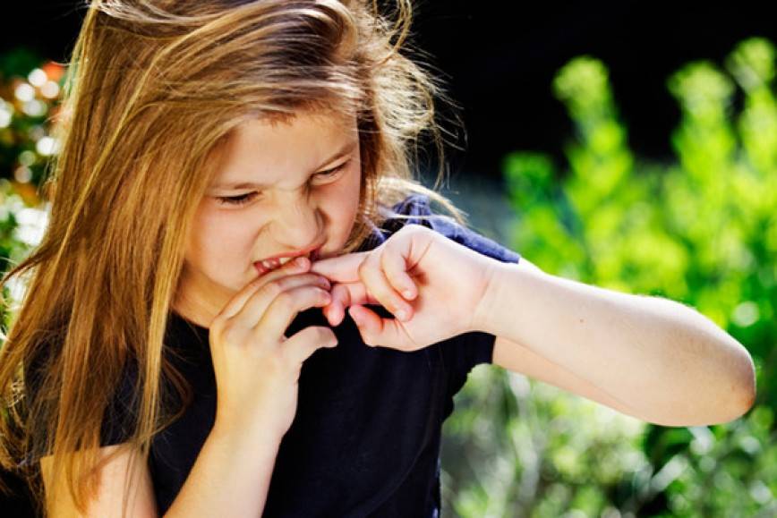 Странные привычки у маленьких детей: 3 совета от детского психолога