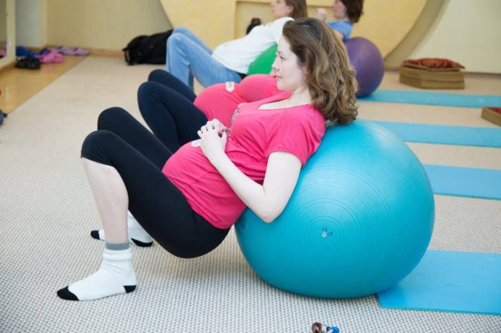 Какими видами спорта можно и нельзя заниматься при беременности?