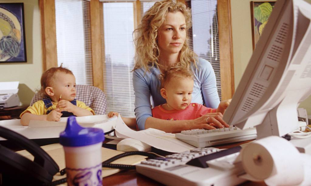 Работа в интернете на дому для мам в декрете без вложений и обмана