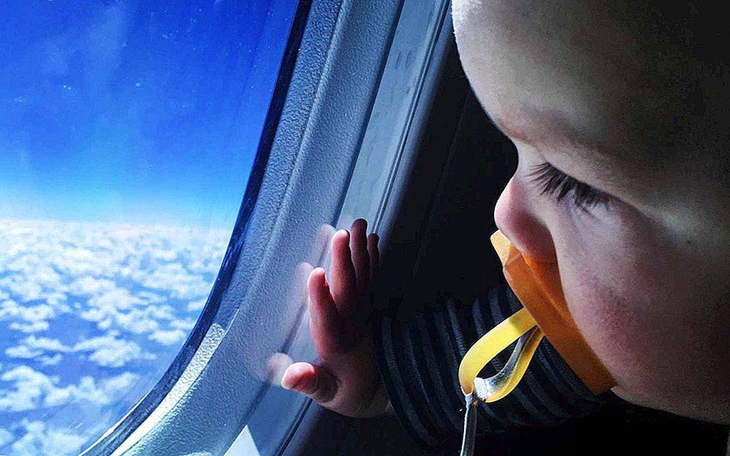 С какого возраста можно летать на самолете новорожденному - моя крошка