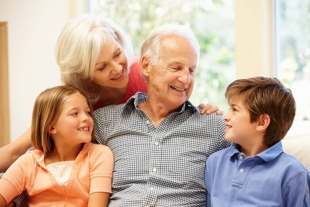 Отношения с внуками: как их наладить?