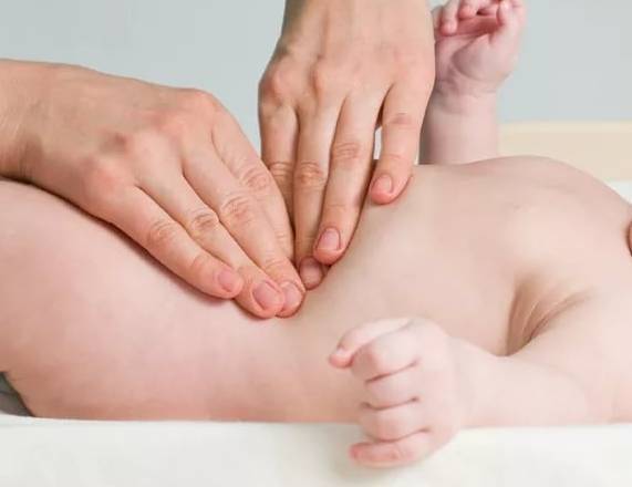 Техника массажа от колик у новорождённых + видео