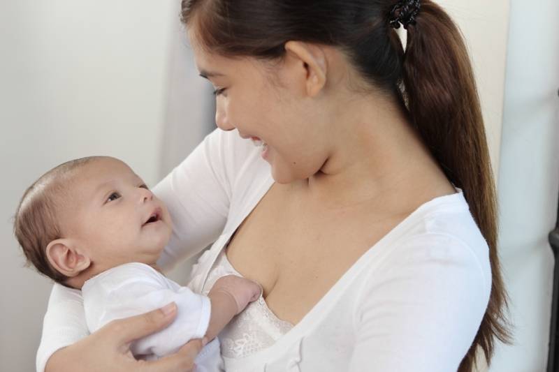 5 вещей, которые категорически нельзя делать при отлучении ребёнка от груди - delfi