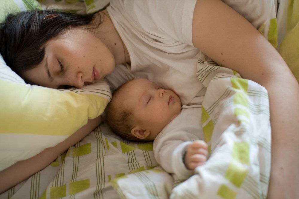 Перестаньте укачивать ребенка — дайте ему поспать! как быстро и эффективно можно отучить малыша от засыпания на руках?