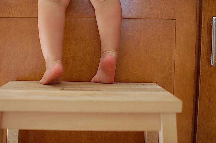 Ребенок ходит на носочках: возможные причины, последствия