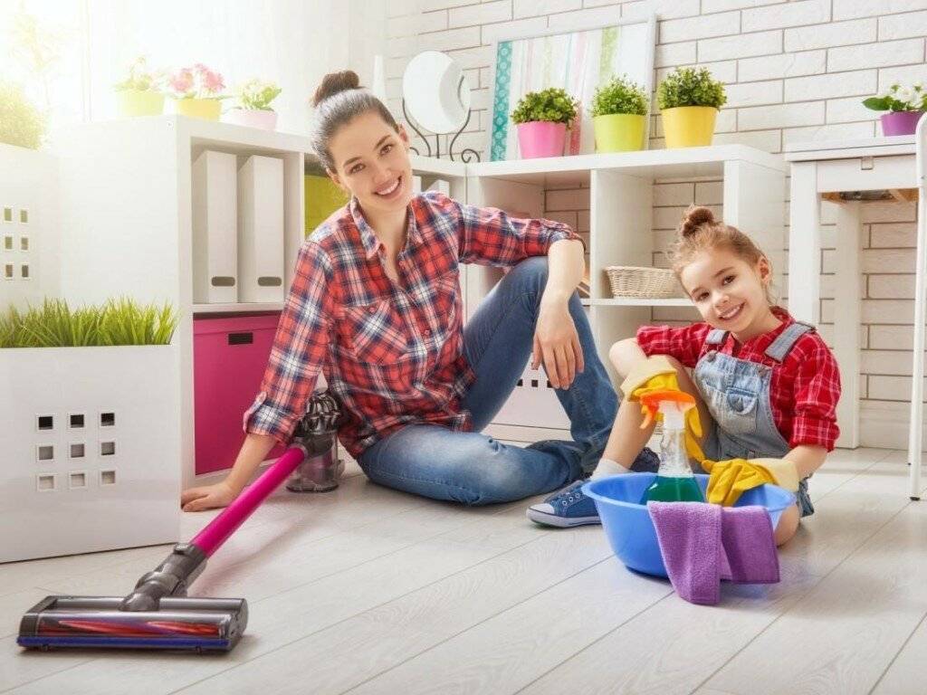 Список соответствующей возрасту работы по дому: как должен помогать ребенок с 2 до 18 лет