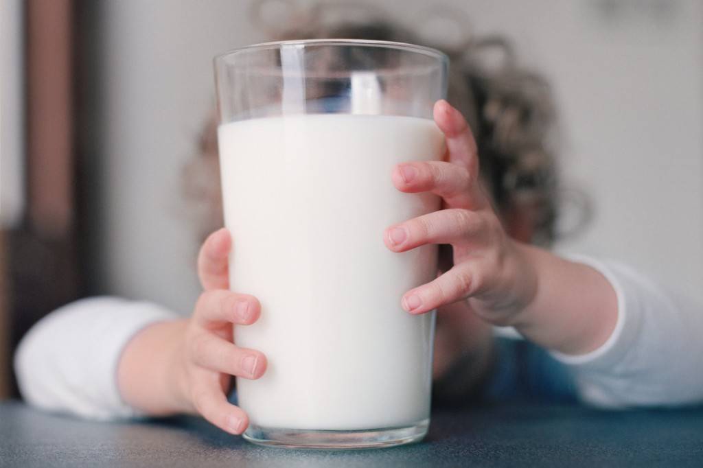 Можно ли кефир, молоко и другие молочные продукты при подагре?