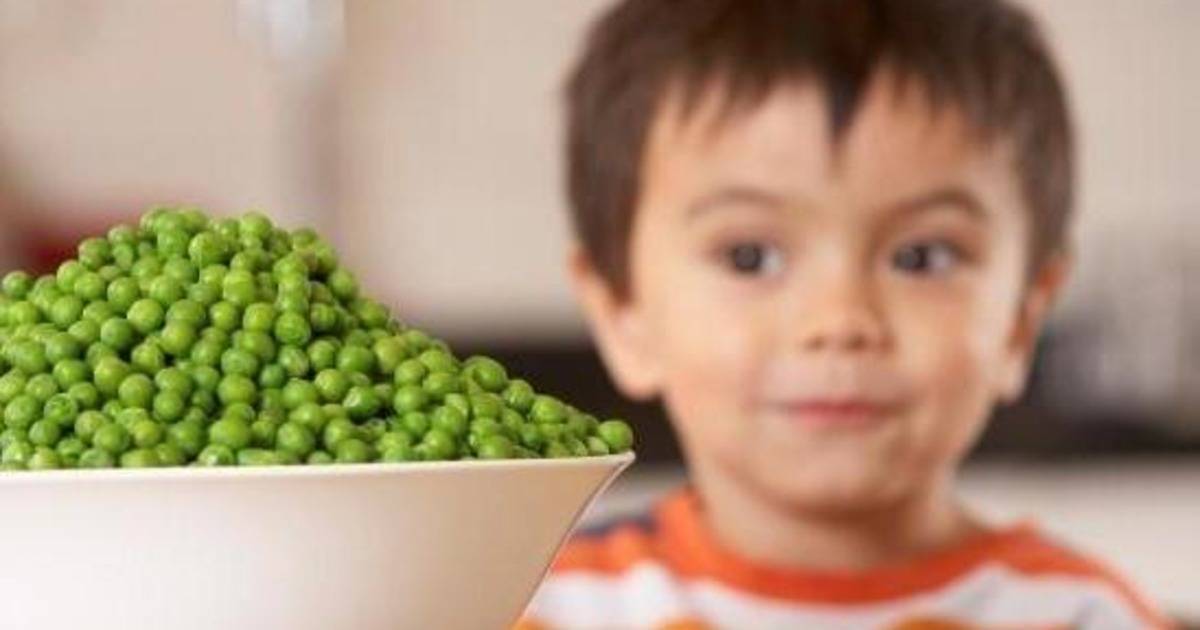 10 способов приучить ребенка есть овощи (или навсегда отвратить от них)