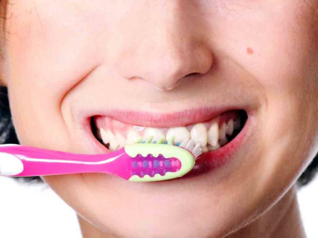 Отбеливание зубов при лактации