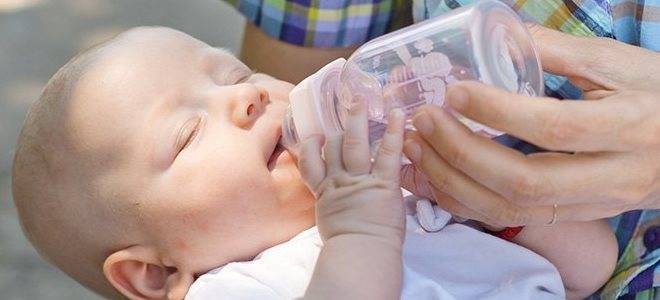 Можно ли давать воду новорожденным, когда и сколько?