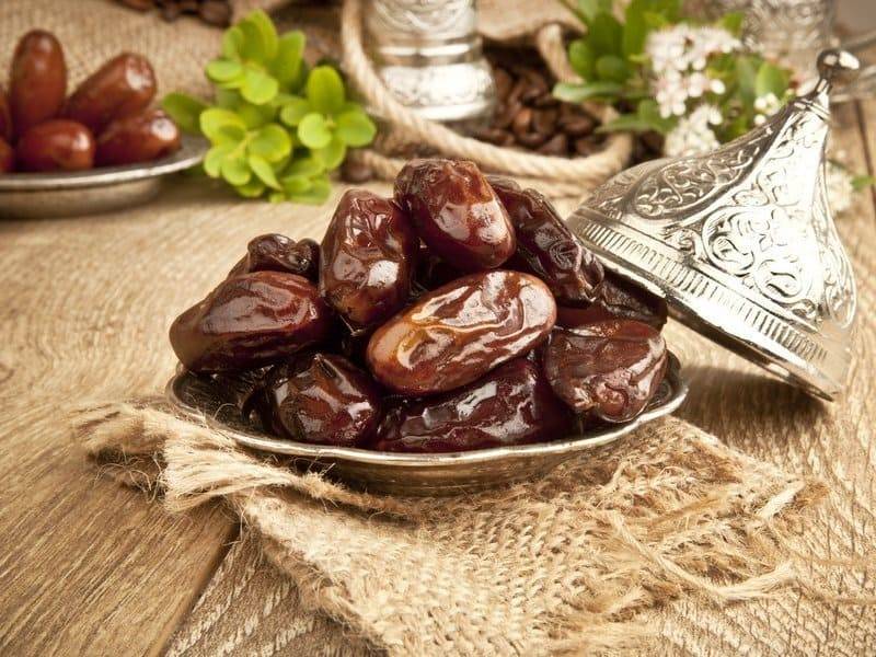 14 полезных эффектов при употреблении фиников при грудном вскармливании