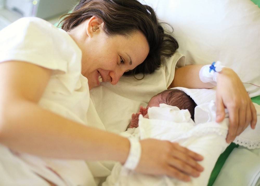 Первые дни после родов: инструкция по применению