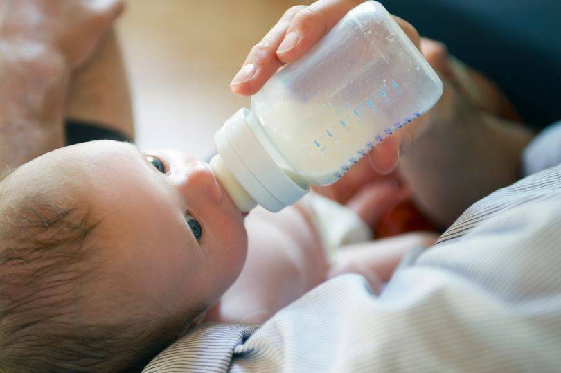 Как подобрать детскую смесь новорожденному ребенку - правила