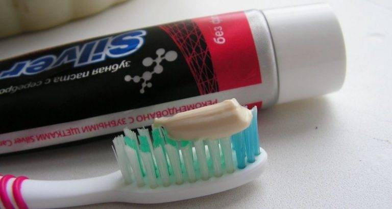 9 лучших зубных паст для детей