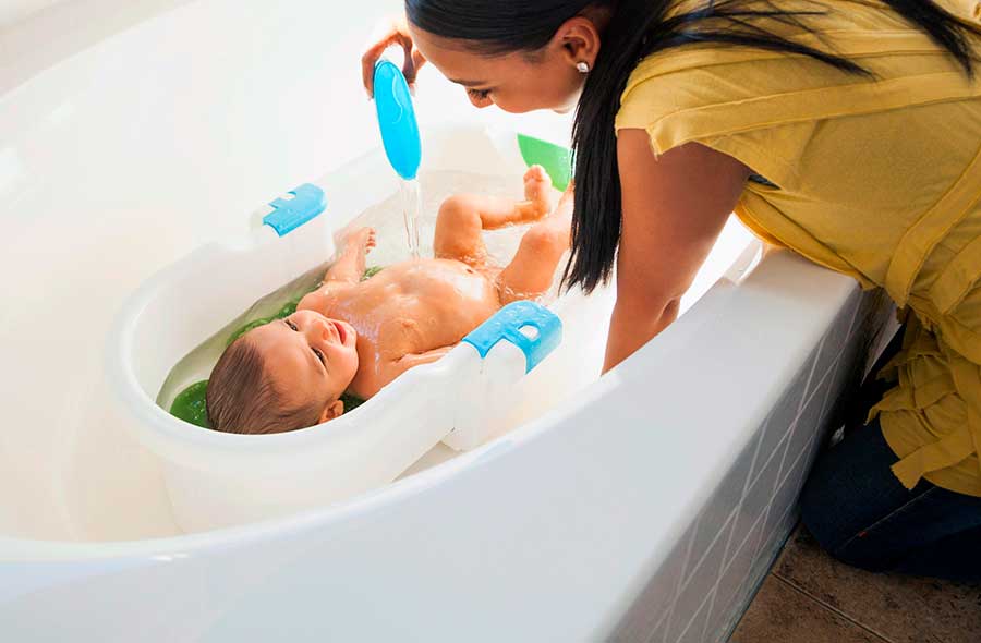 Как купать ребенка до 5 месяцев и после: как часто в неделю и сколько раз в день можно мыть малыша, 2, 3, или 6, а также стоит ли это делать в ванной и другие советы