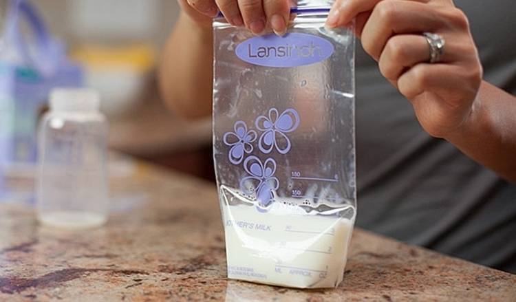 Как правильно замораживать молоко, можно ли замораживать грудное молоко?