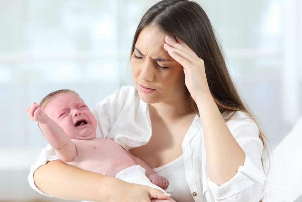Почему плачет новорожденный ребенок: причины постоянного плача