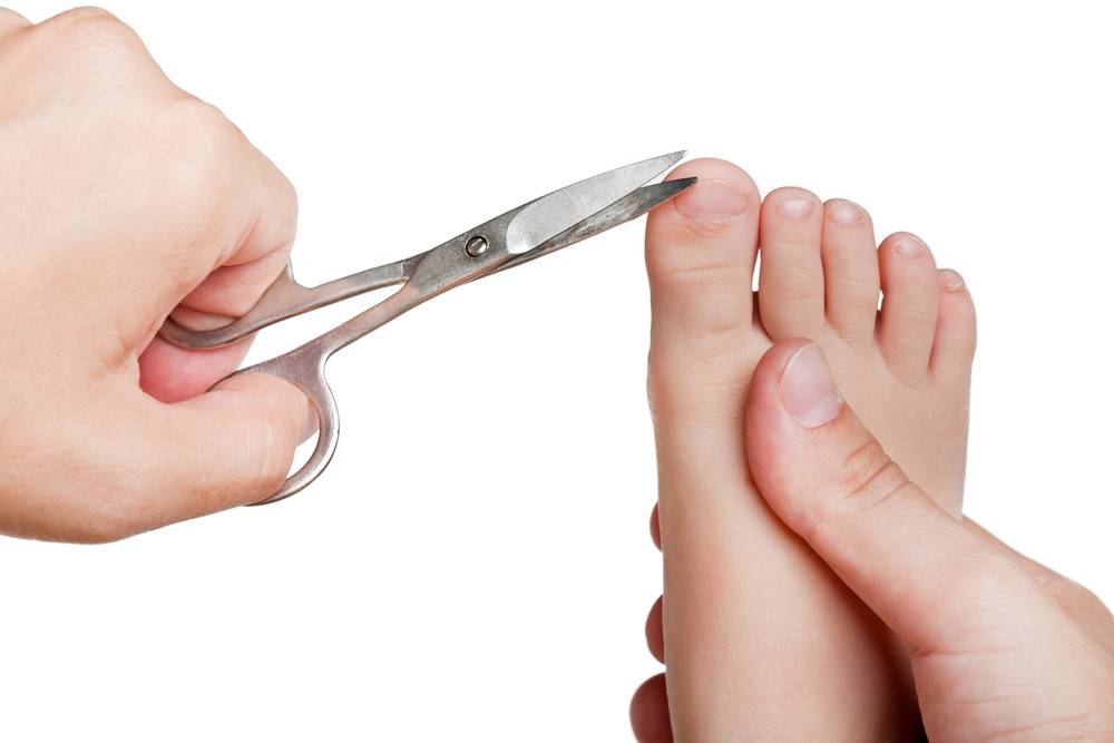 Что делать с вросшим ногтем в домашних условиях? 3 эффективных способа