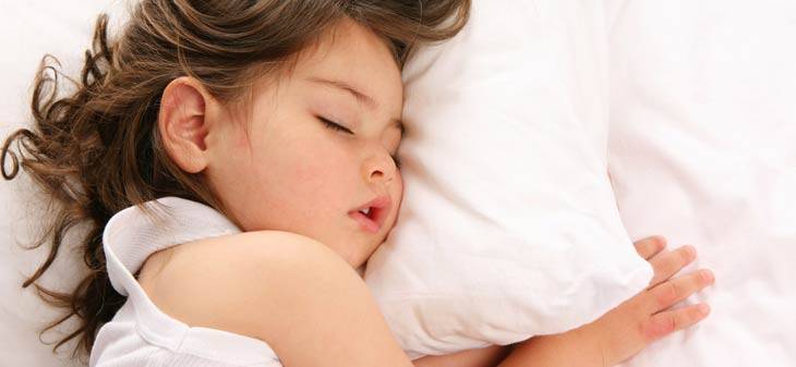 Почему ребенок скрипит зубами во сне. лечение бруксизма и его профилактика