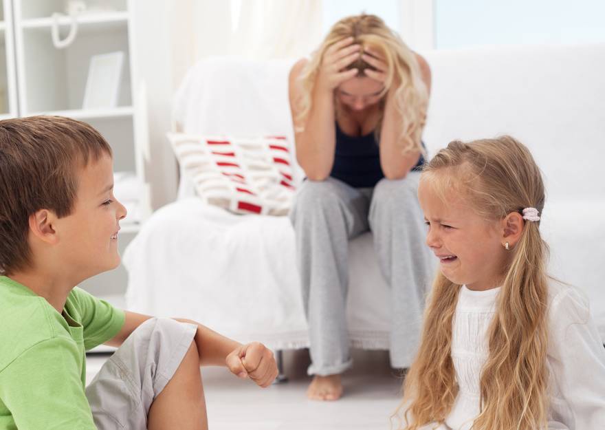 Что делать, если дети в семье постоянно ссорятся ❗️☘️ ( ͡ʘ ͜ʖ ͡ʘ)