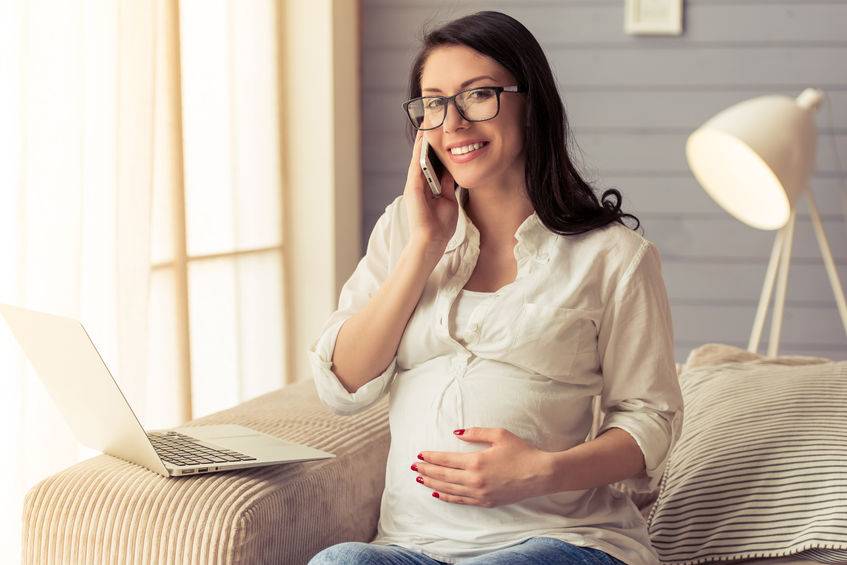 Беременность и декрет сотрудницы: что об этом нужно знать работодателю?